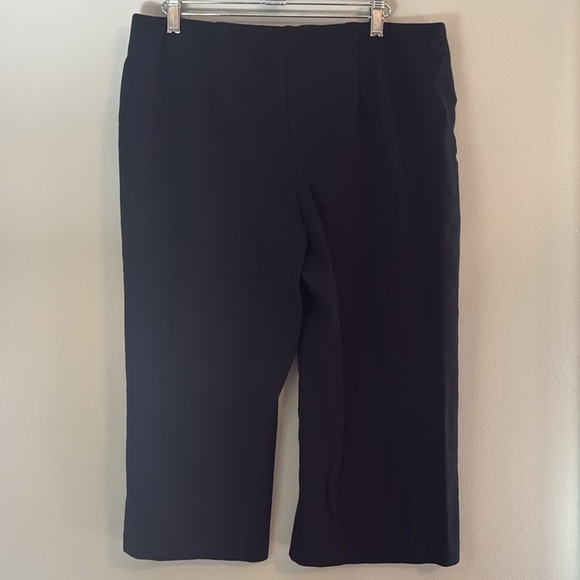 Chico's The Ultimate Fit Black Ponte Wide-Leg Crop Pants Size M/8 - Picture 3 of 15
